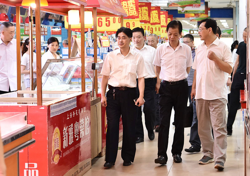 市供銷(xiāo)社主任黃培林一行來(lái)廈檢查安全生產(chǎn)