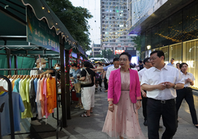 浙北購物中心推出“夜間經(jīng)濟”打卡新地標 ——銀杏夜市正式開(kāi)市！